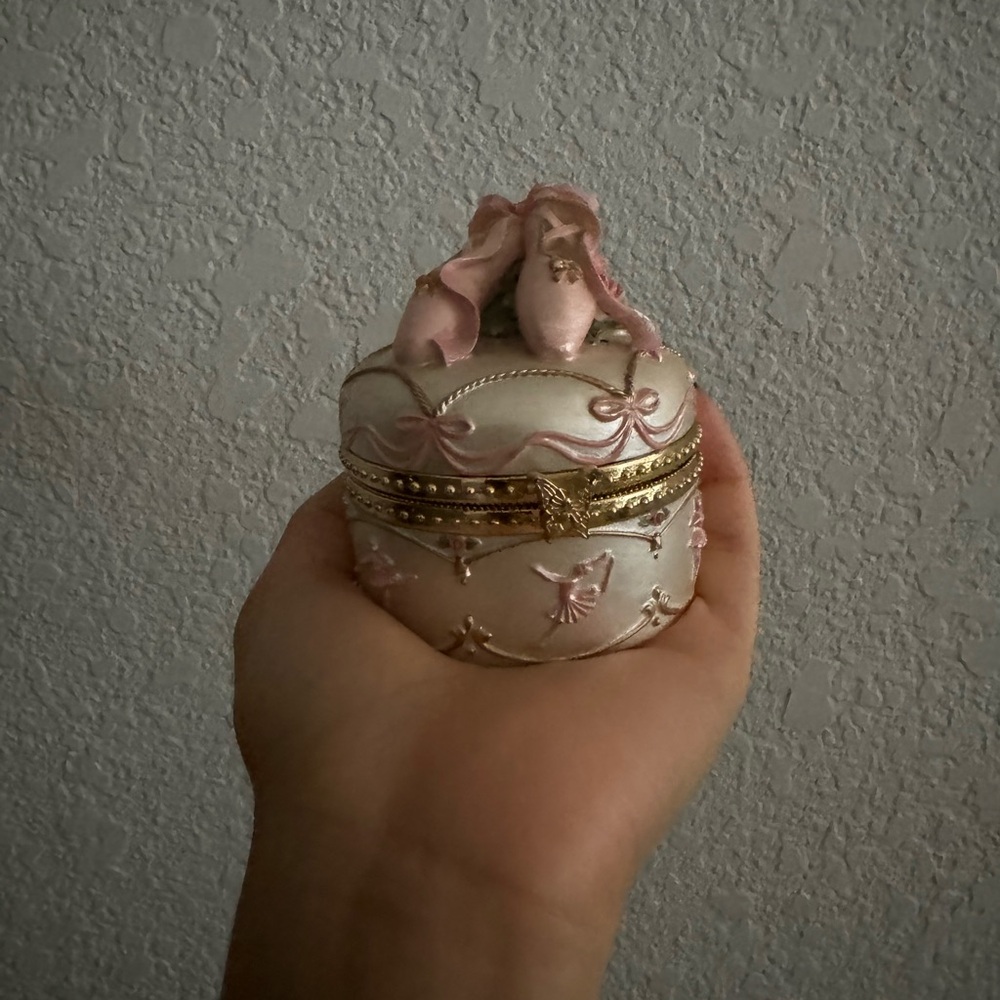 Jewelry music box